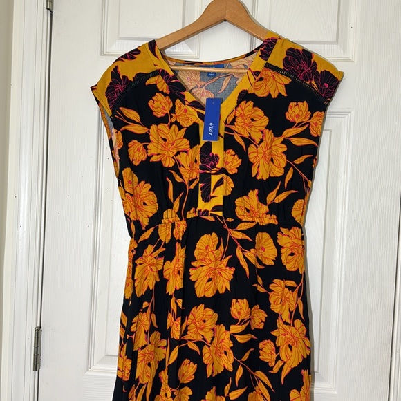 NWT Hi-Low Ruffle Black Floral Midi Dress Size Medium - Picture 4 of 7